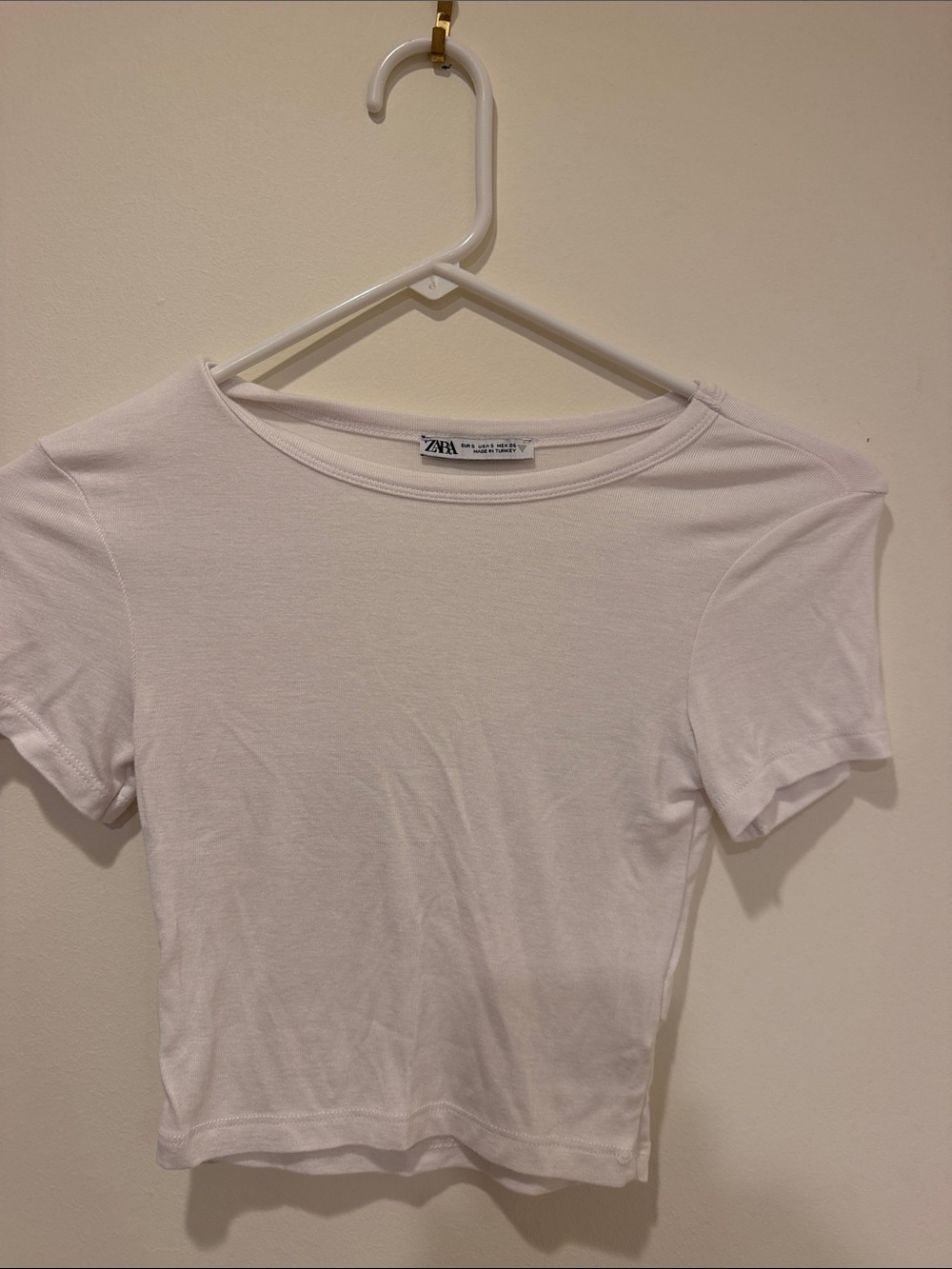 ZARA White Short Sleeve Fitted Crop Top